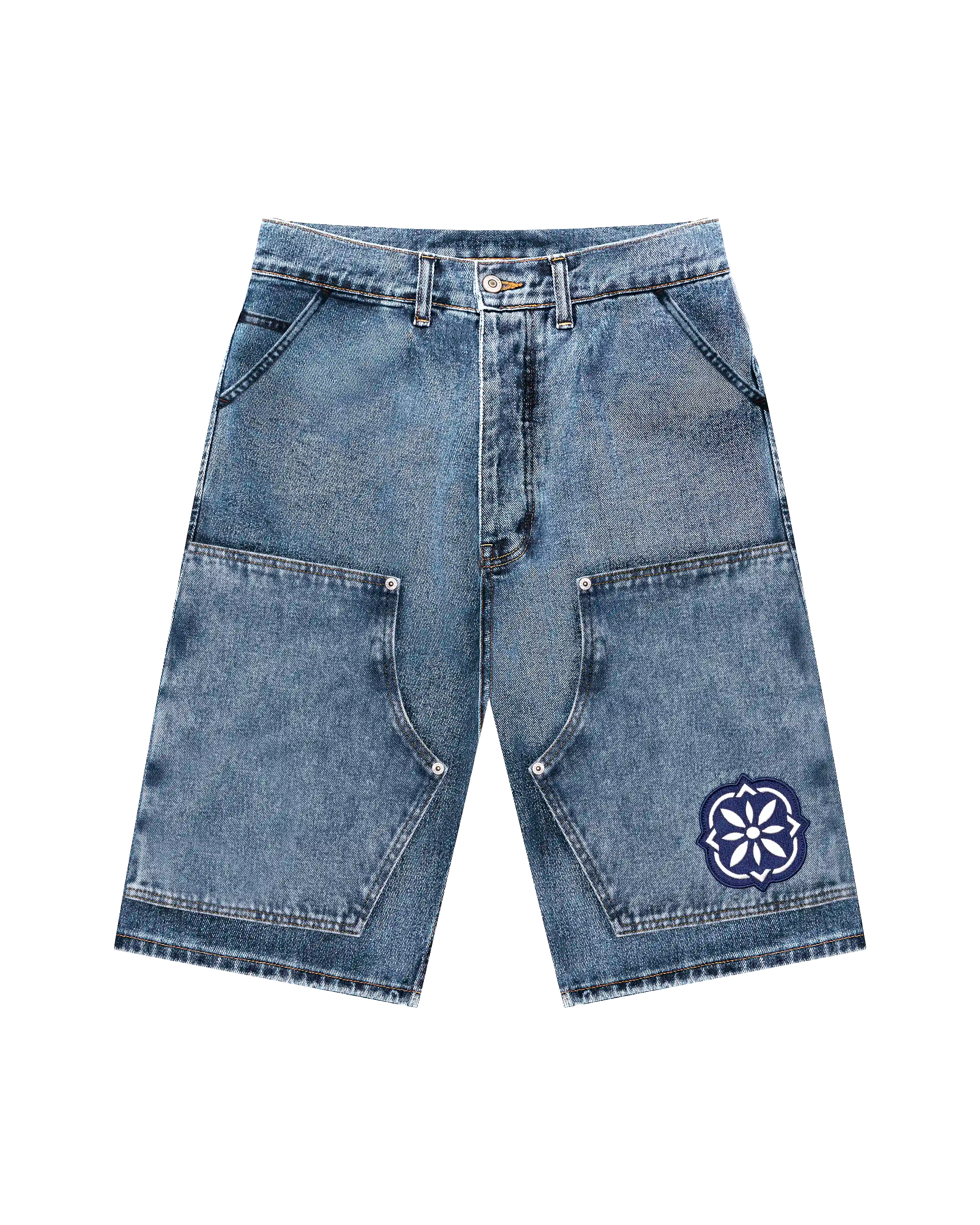 100% Cotton denim
Blue fade out wash
Embroidered Lisbon's tiles and swallows on back pocket and front leg
2 angled front pockets with classic coin pocket
2 back patch pockets featuring decorative embroidery
2 side utility pockets with reinforced panel construction
Relaxed, knee-length fit with wide leg opening
Branded EMENTA patch on rear waistband
Made in Portugal